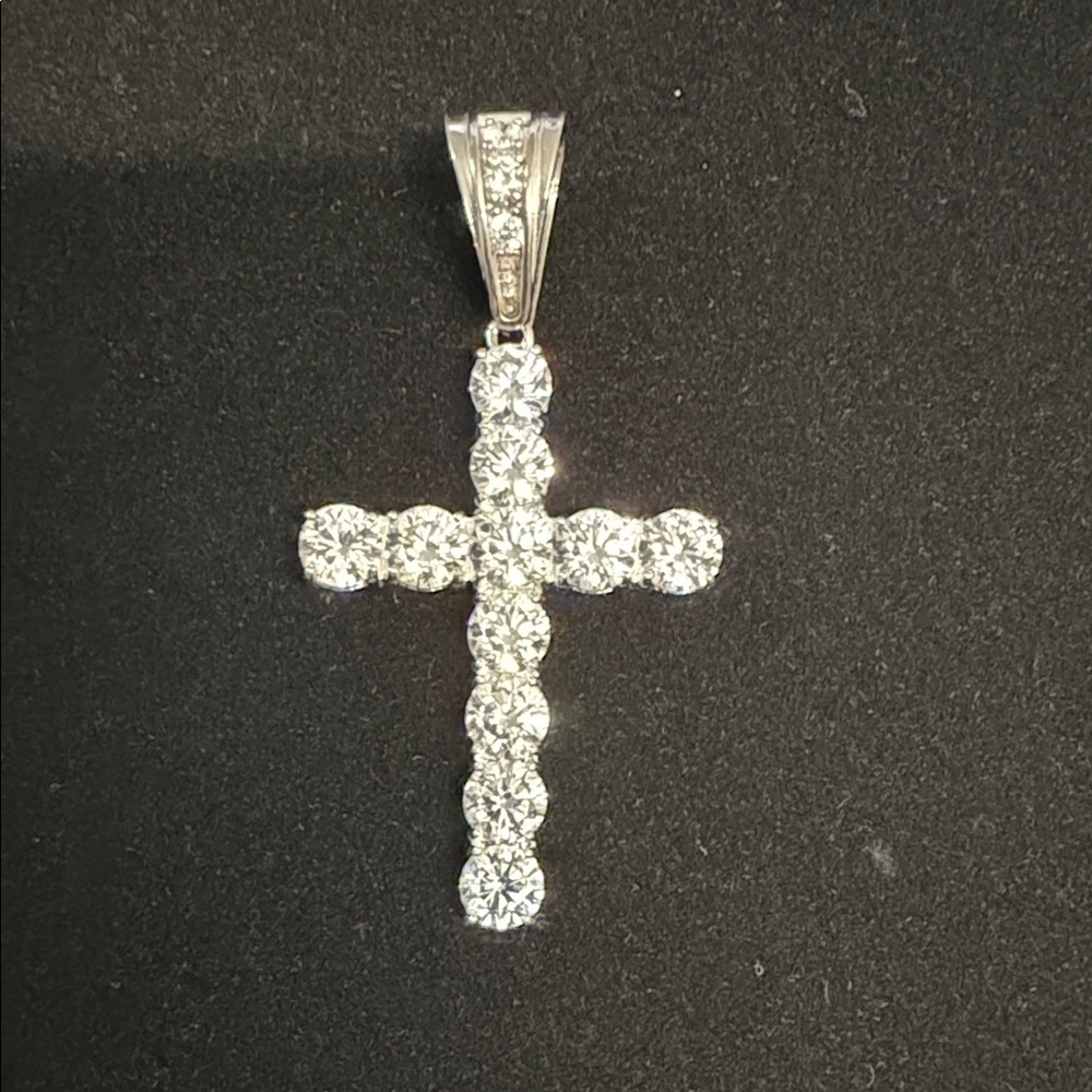 Elegant Silver 925 Cross Pendant